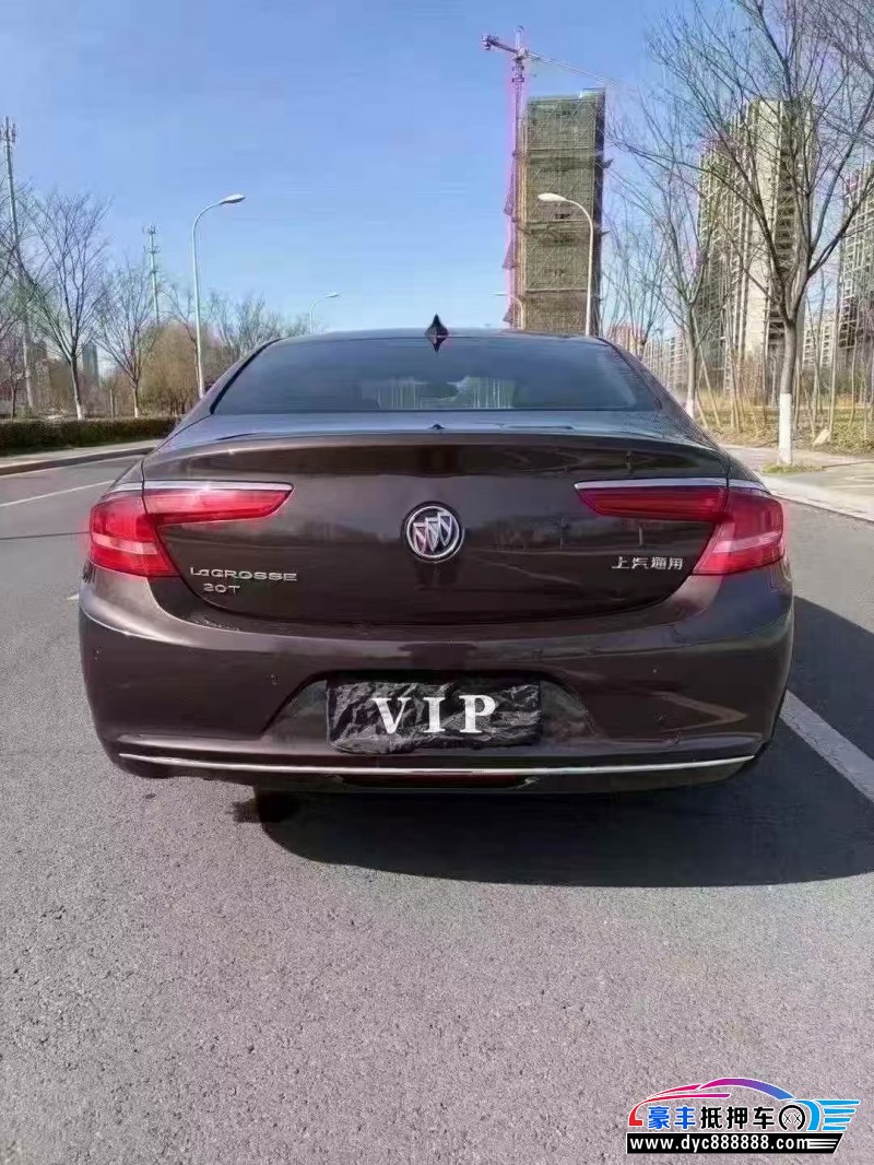 18年别克君越轿车抵押车出售