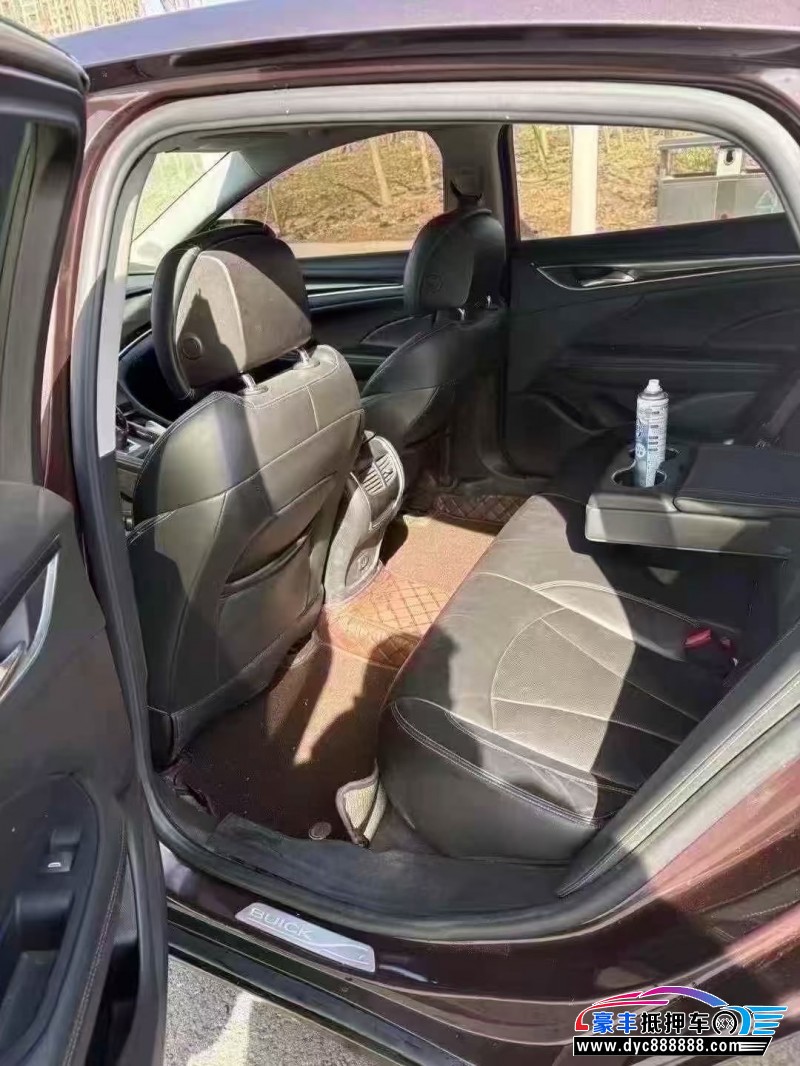 18年别克君越轿车抵押车出售