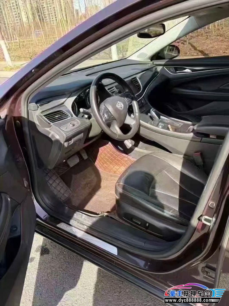 18年别克君越轿车抵押车出售