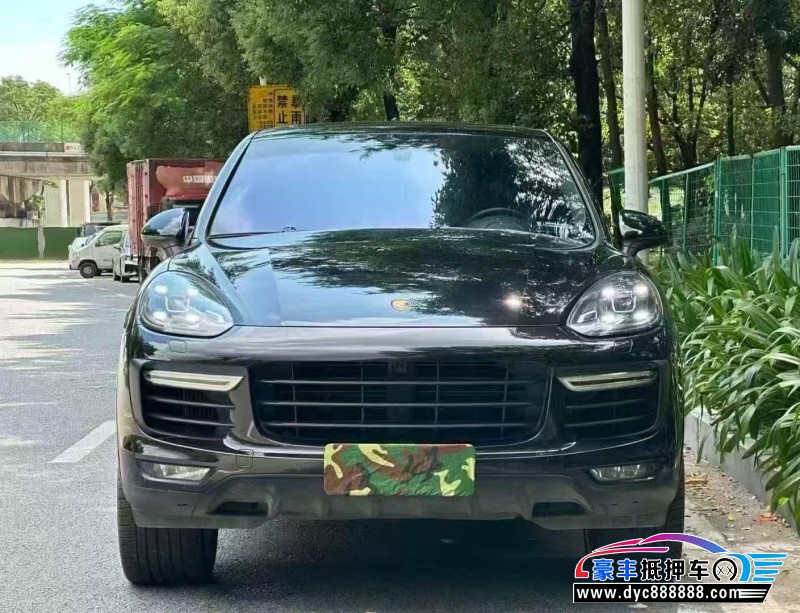 15年保时捷卡宴轿车抵押车出售