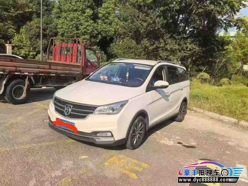 20年宝骏730轿车抵押车出售