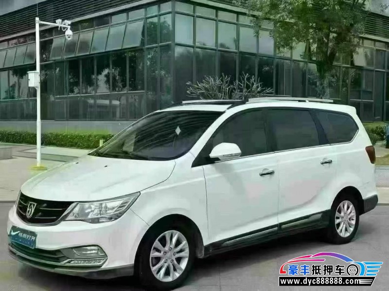 17年宝骏730轿车抵押车出售