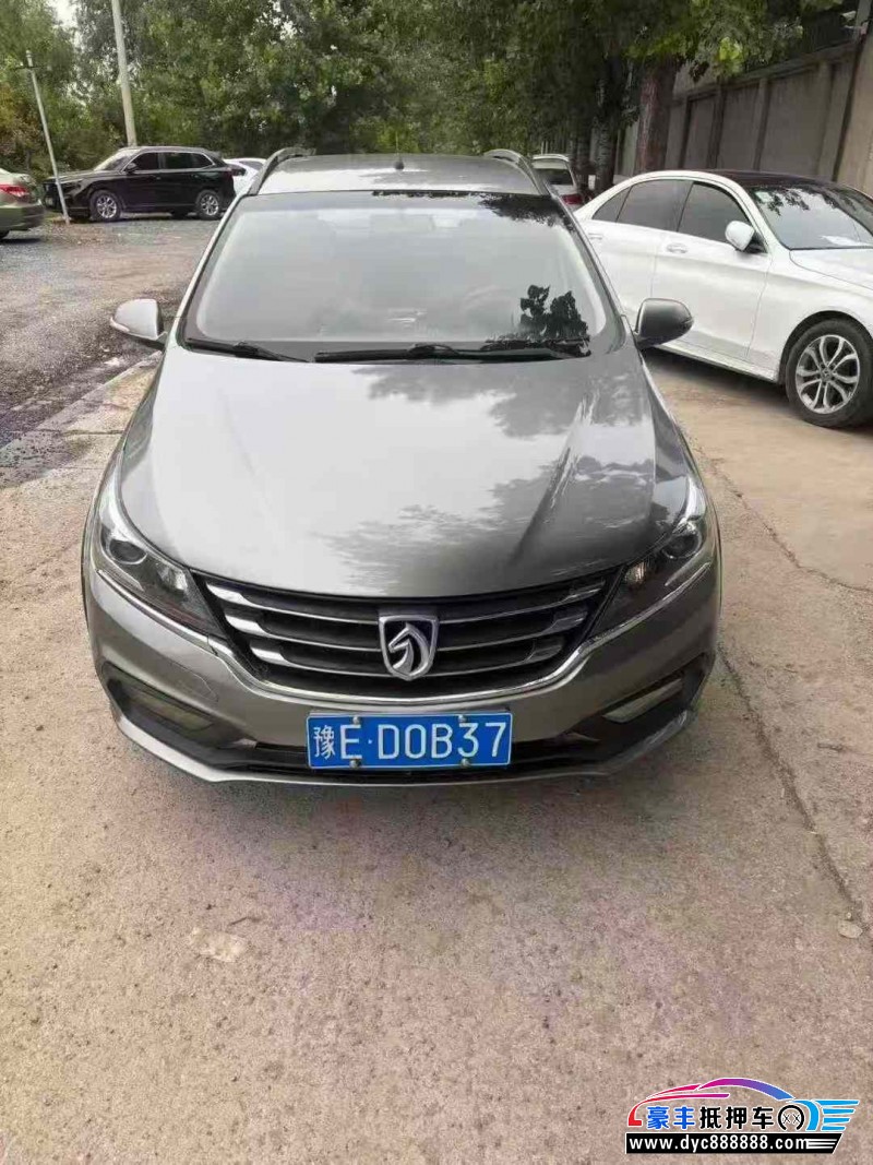 17年宝骏310轿车抵押车出售