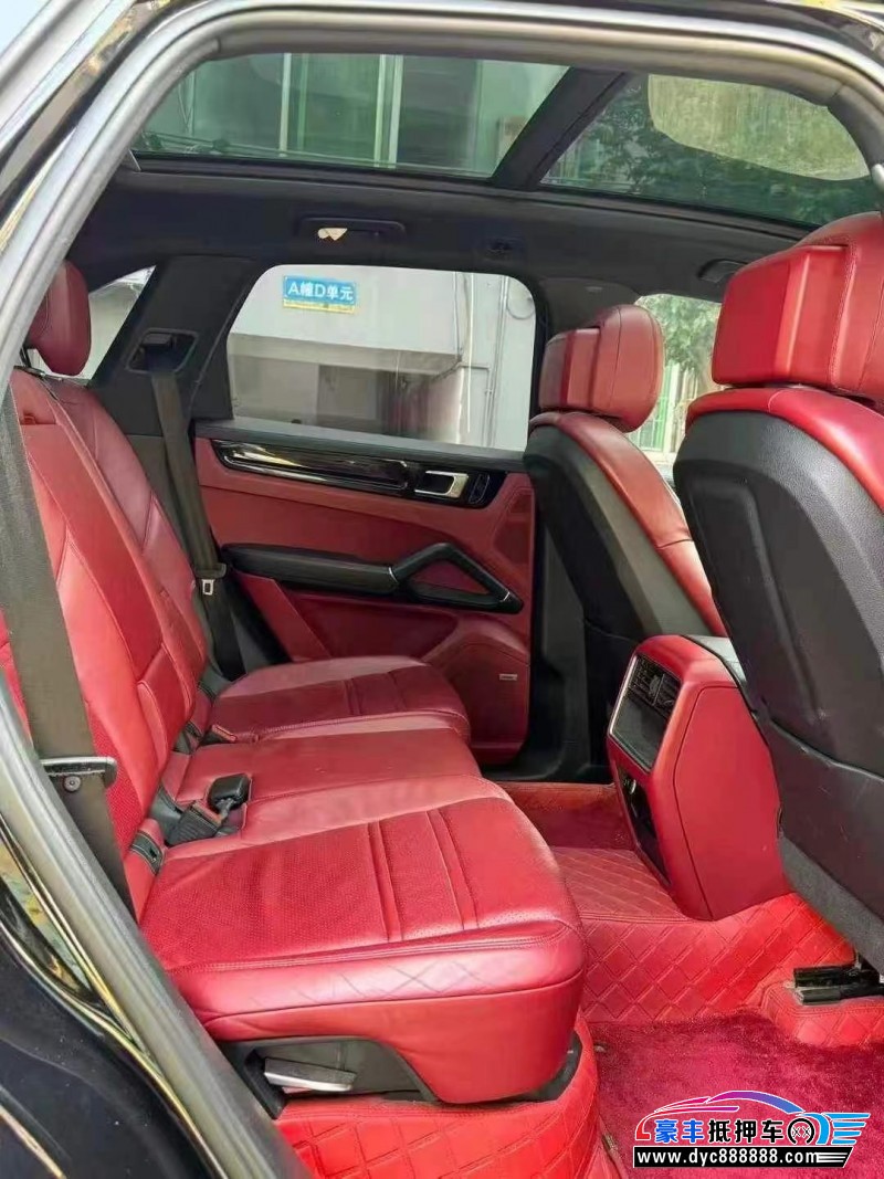 20年保时捷卡宴轿车抵押车出售