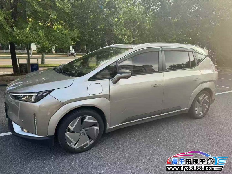 23年合创z03轿车抵押车出售