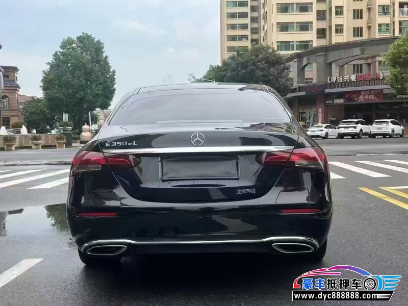 22年奔驰E轿车抵押车出售