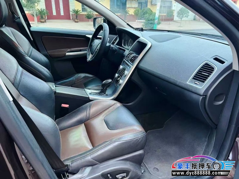 16年沃尔沃XC60轿车抵押车出售