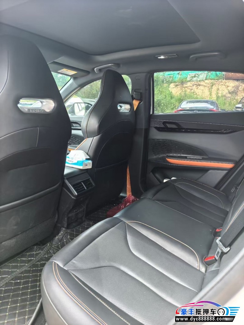 24年长安长安UNI轿车抵押车出售