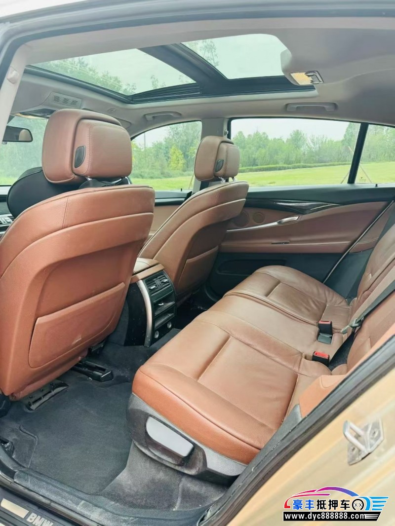 13年宝马5系GT轿车抵押车出售