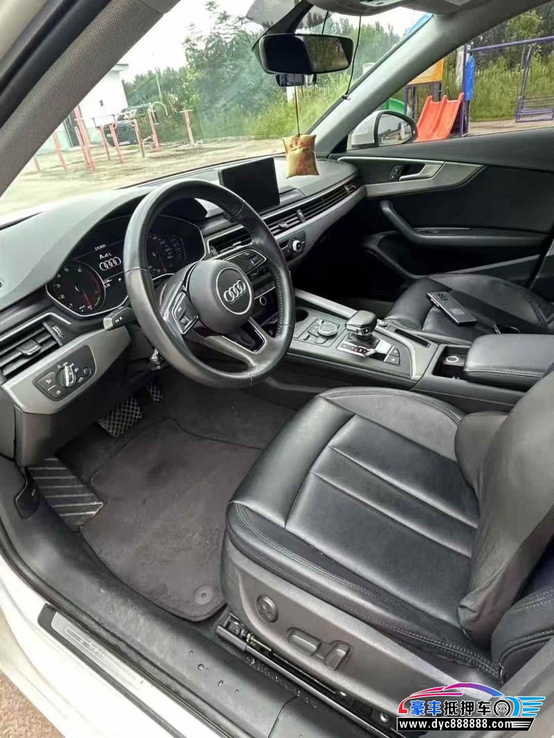 20年奥迪A4L轿车抵押车出售