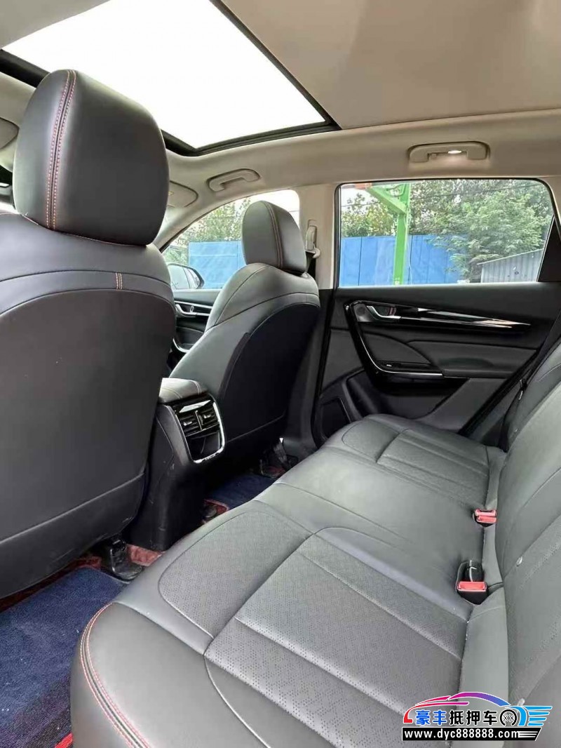 22年东风AX7轿车抵押车出售