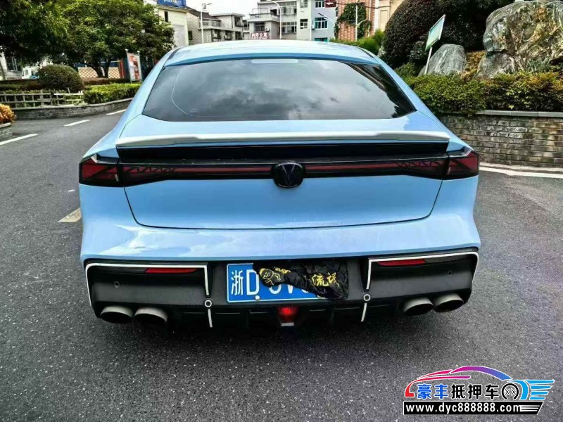 24年长安长安UNI轿车抵押车出售