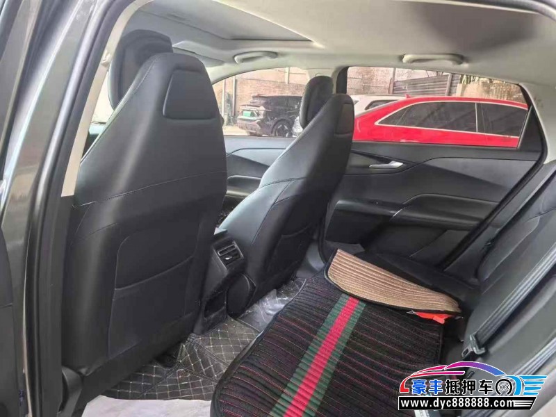 23年长安逸达轿车抵押车出售