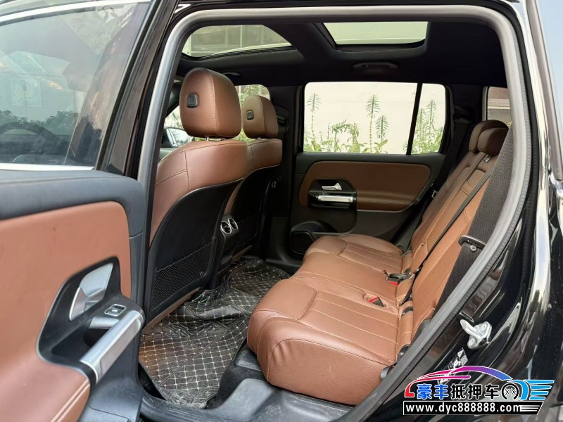 23年奔驰GLB轿车抵押车出售