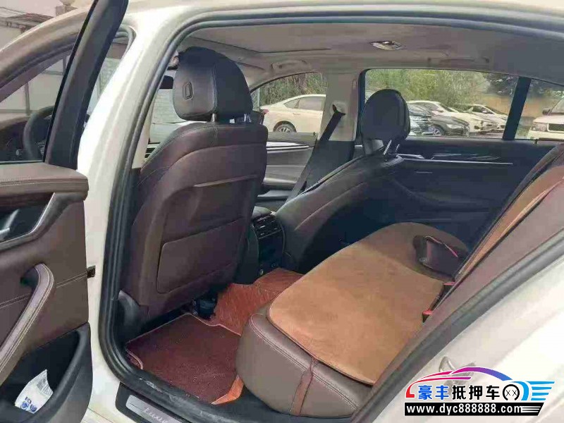 20年宝马5系轿车抵押车出售