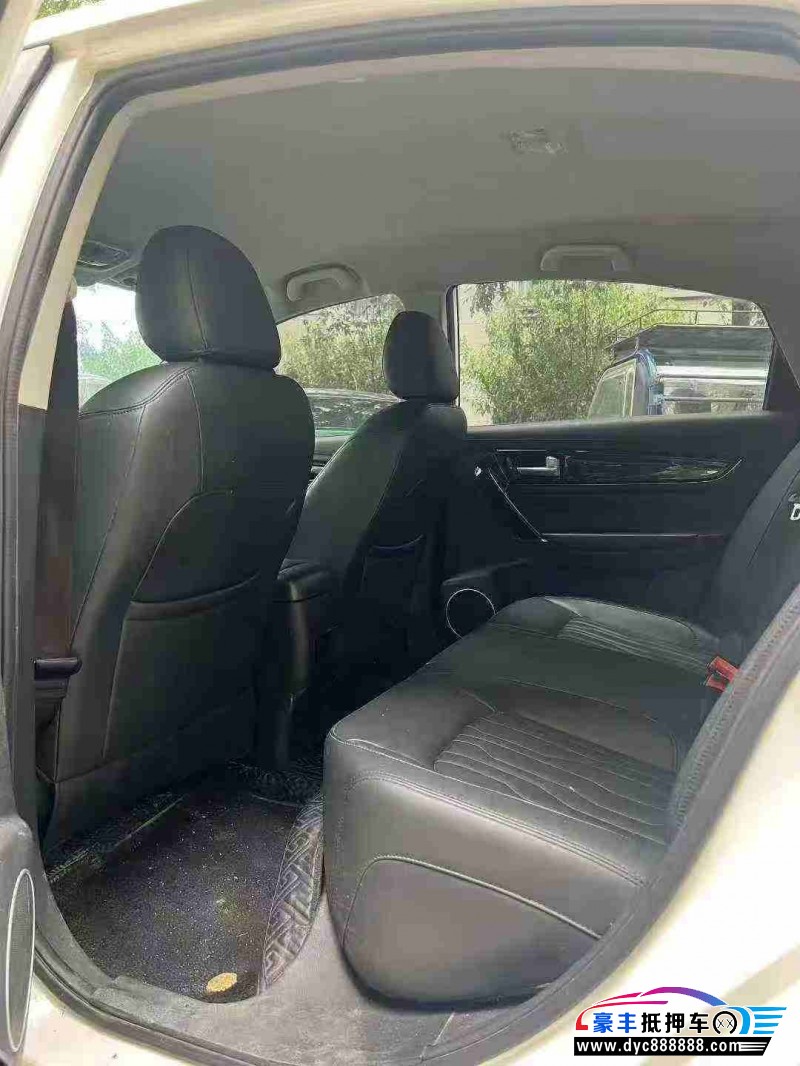 22年东风风行s60轿车抵押车出售