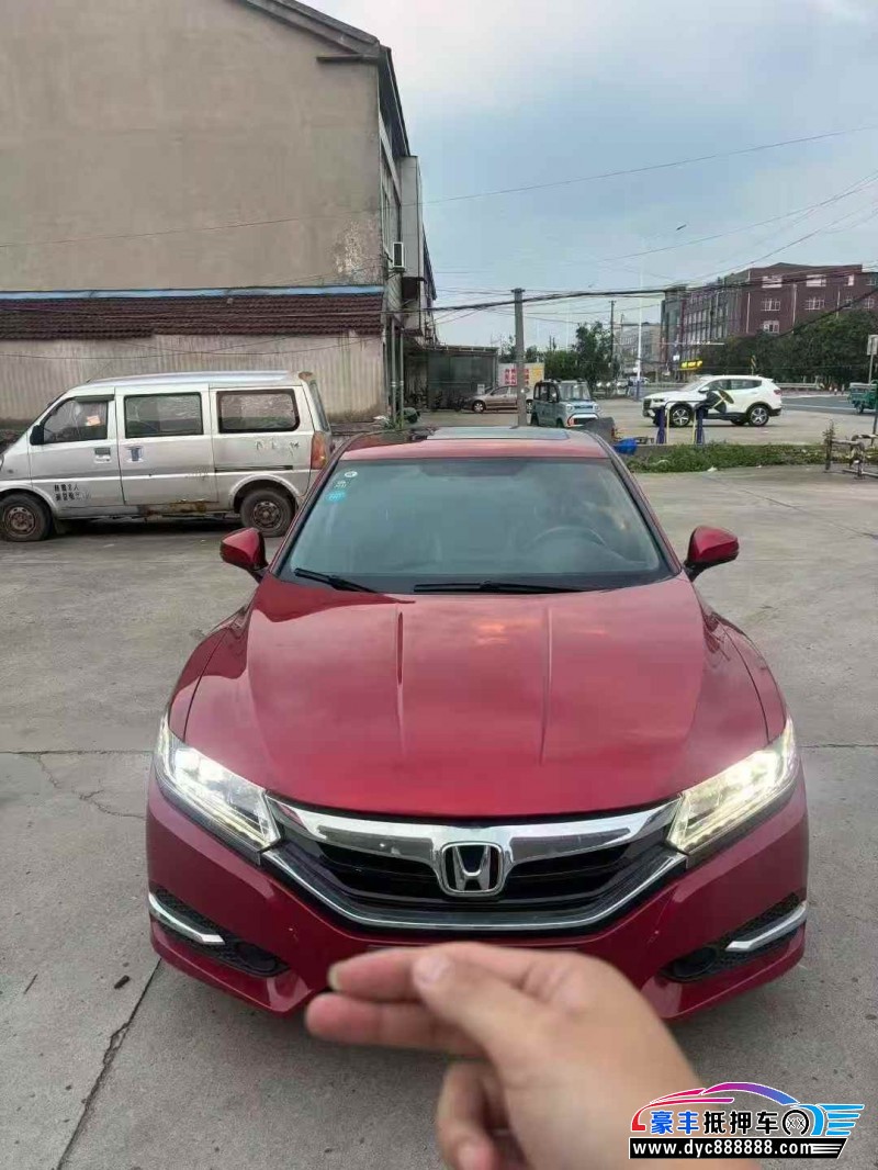 17年本田思铂睿轿车抵押车出售