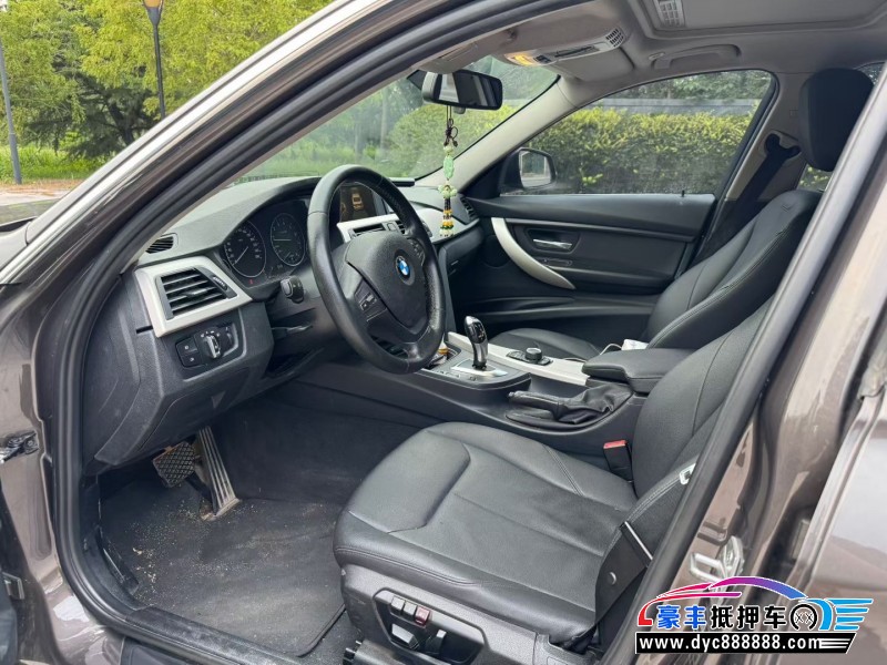 15年宝马3系轿车抵押车出售