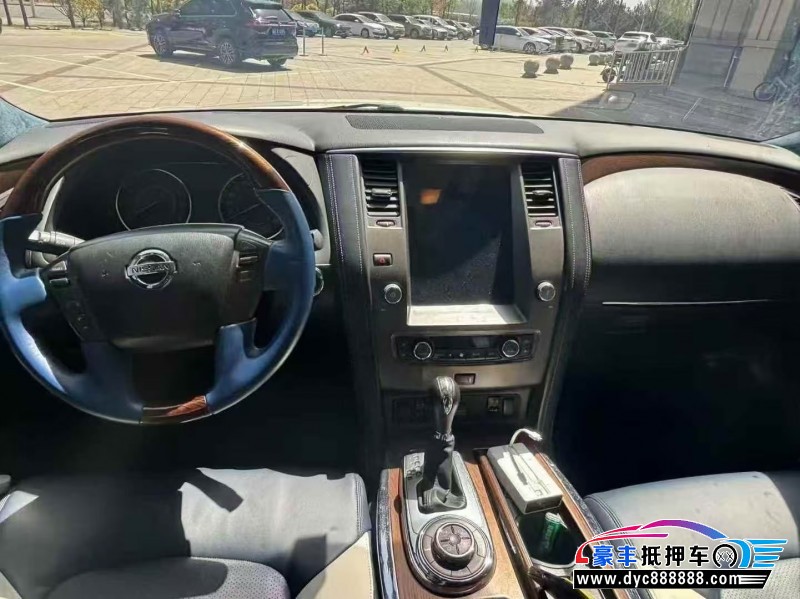 18年日产途乐轿车抵押车出售