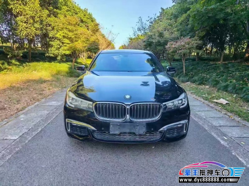 18年宝马7系轿车抵押车出售