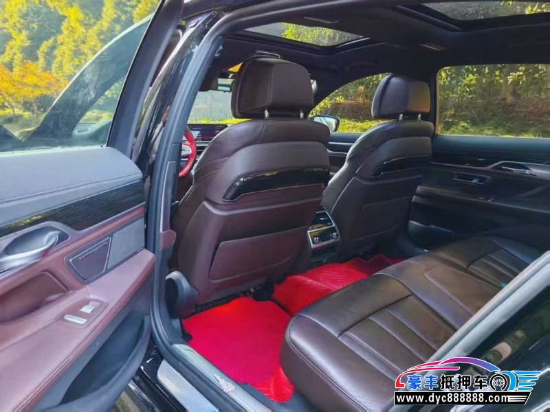 18年宝马7系轿车抵押车出售