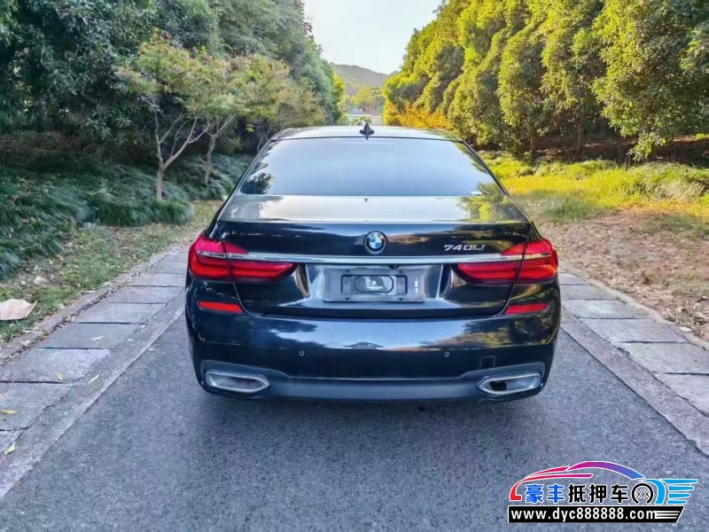 18年宝马7系轿车抵押车出售