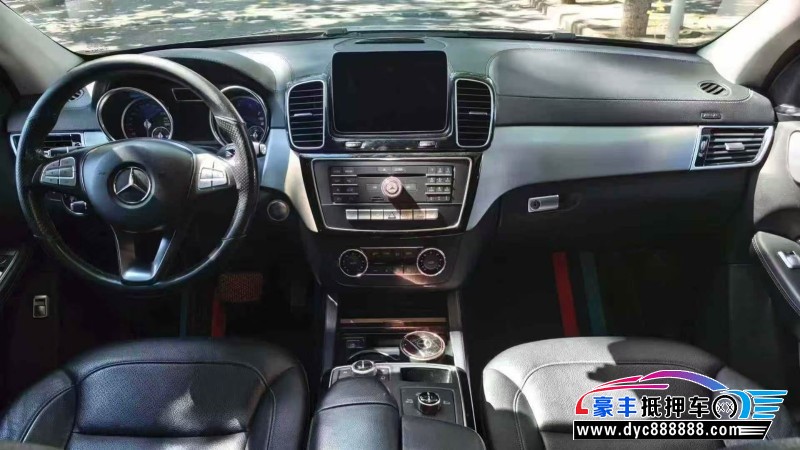 18年奔驰GLE轿车抵押车出售