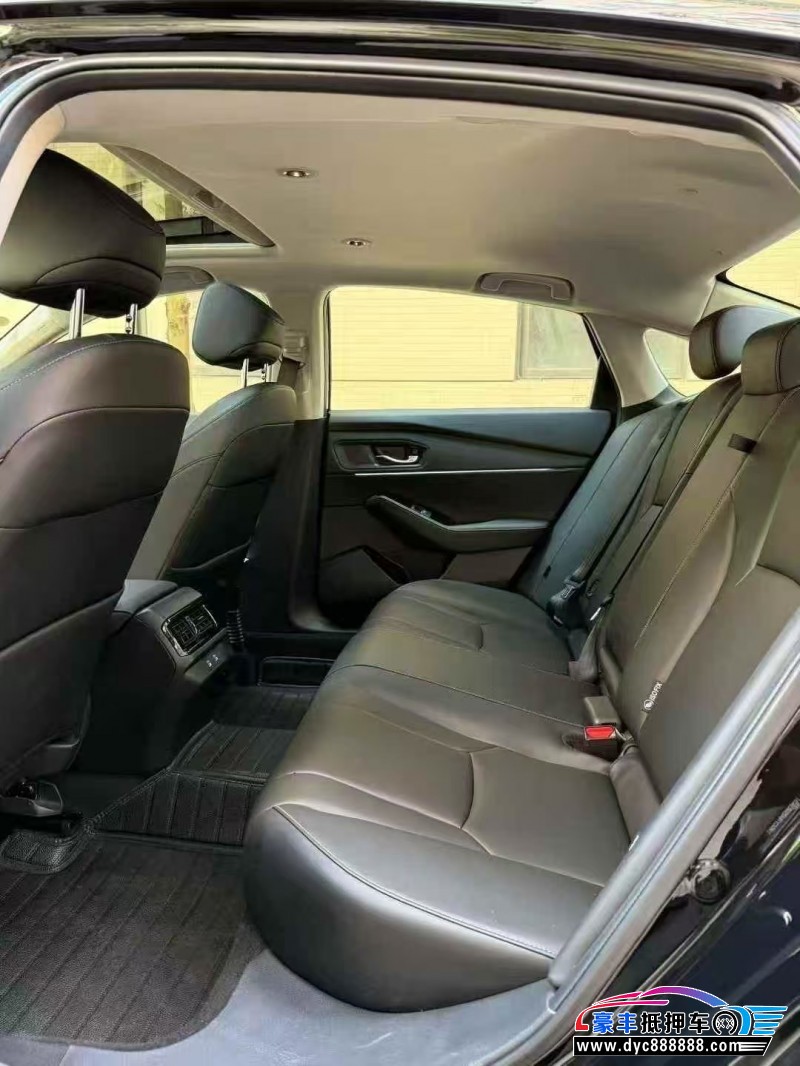 25年本田雅阁轿车抵押车出售