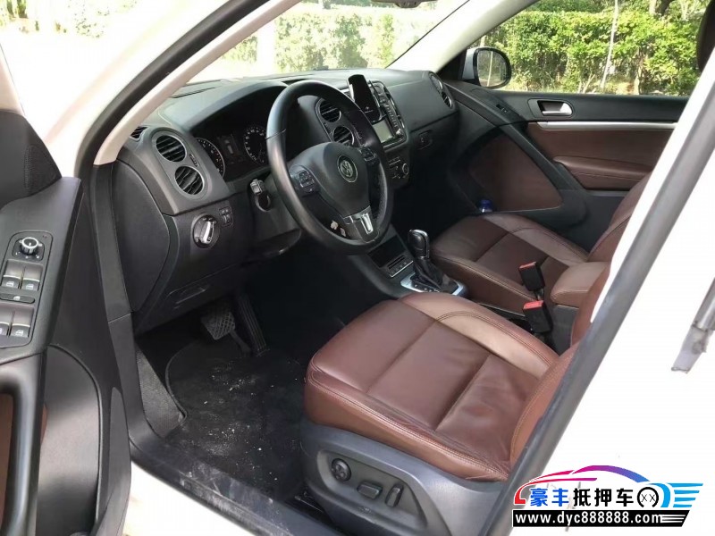 13年大众途观轿车抵押车出售