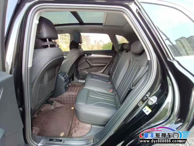 23年奥迪Q5轿车抵押车出售