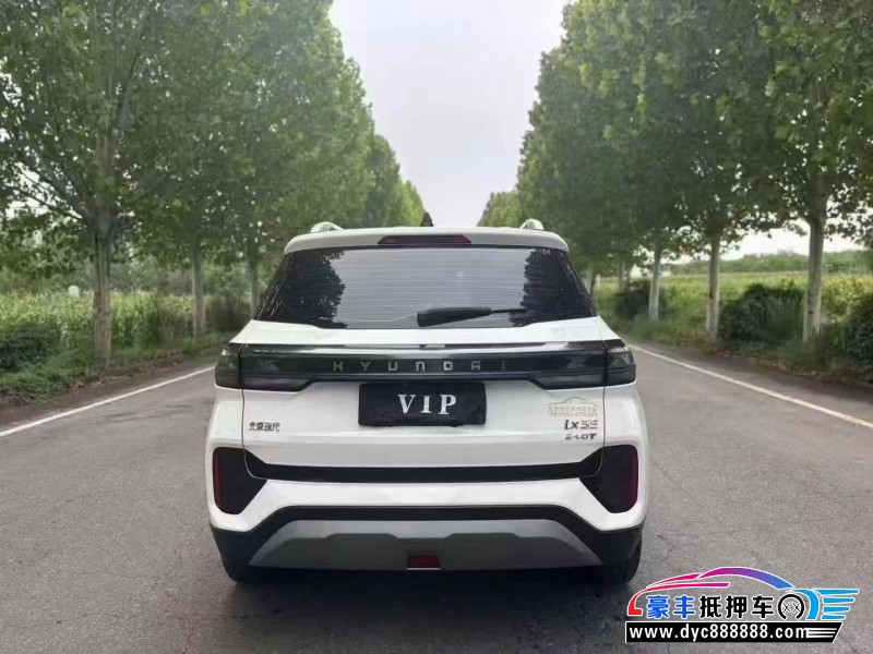 22年现代ix35轿车抵押车出售