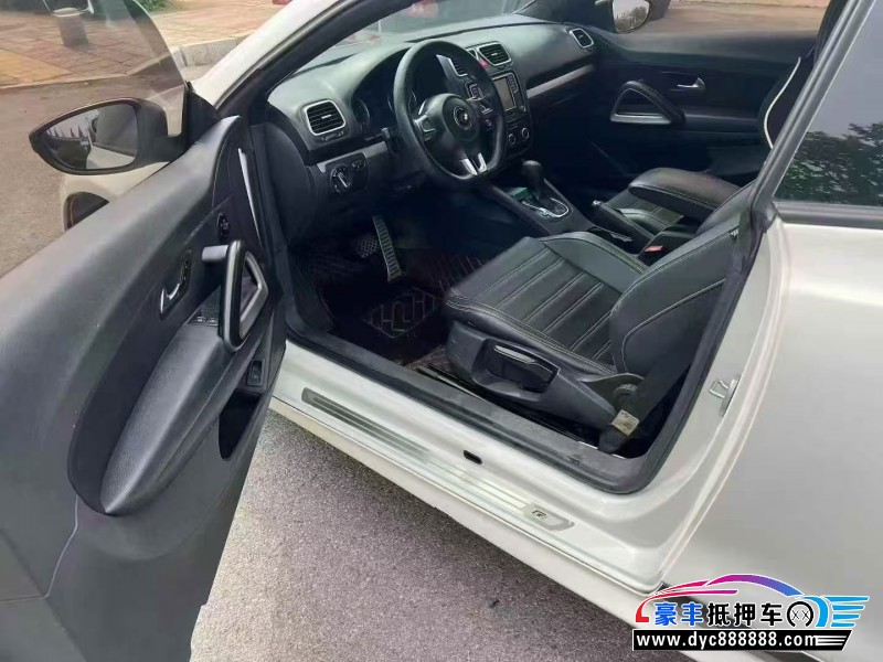 14年大众尚酷轿车抵押车出售