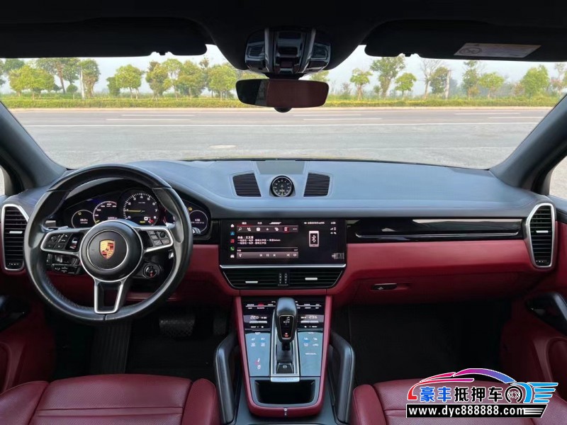 23年保时捷卡宴轿车抵押车出售