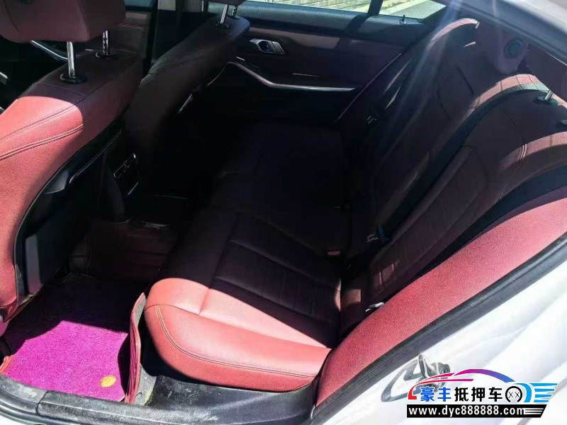 21年宝马3系轿车抵押车出售