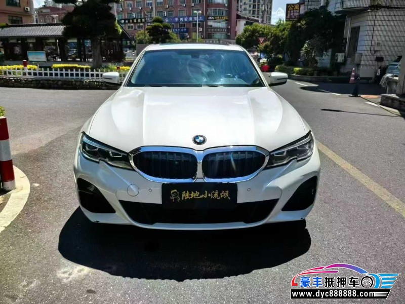 21年宝马3系轿车抵押车出售