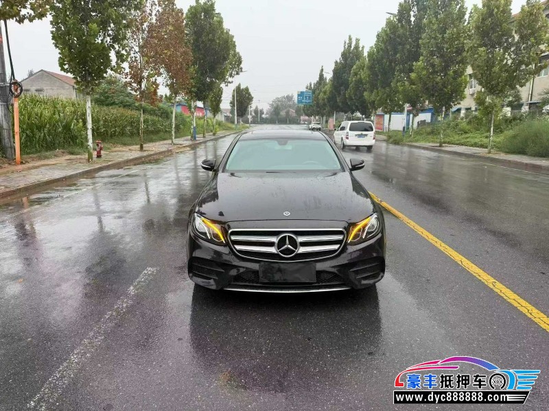 20年奔驰E轿车抵押车出售