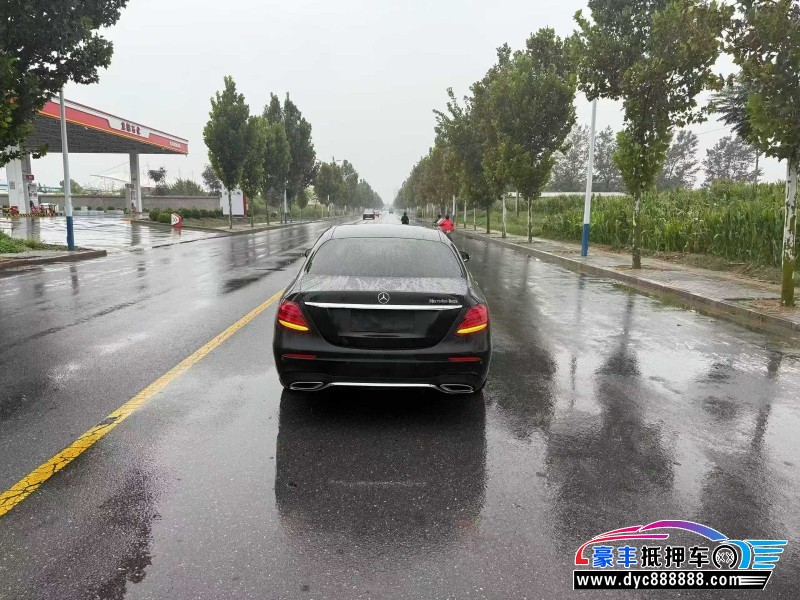 20年奔驰E轿车抵押车出售