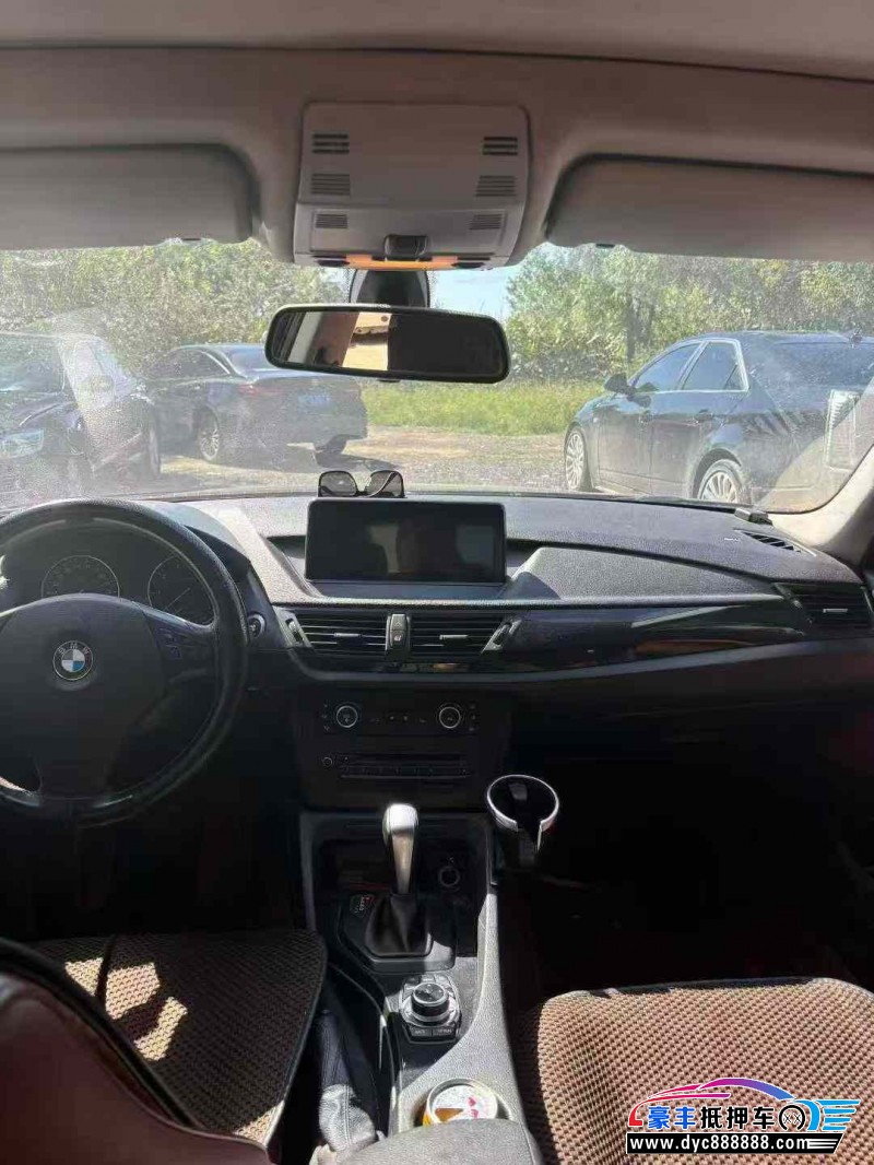 12年宝马X1轿车抵押车出售