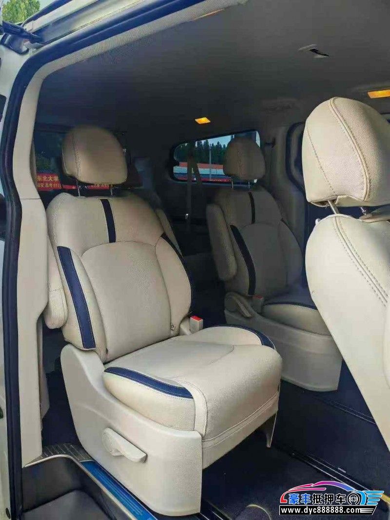 21年上汽大通G10轿车抵押车出售