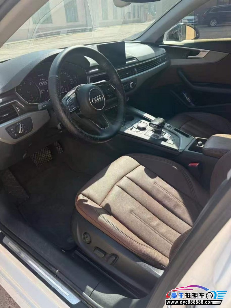 18年奥迪A4L轿车抵押车出售