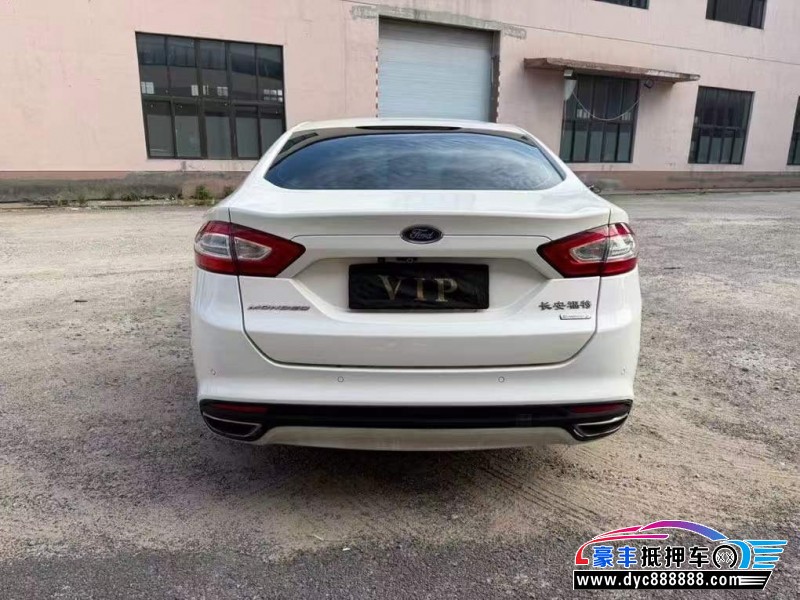 15年福特蒙迪欧轿车抵押车出售