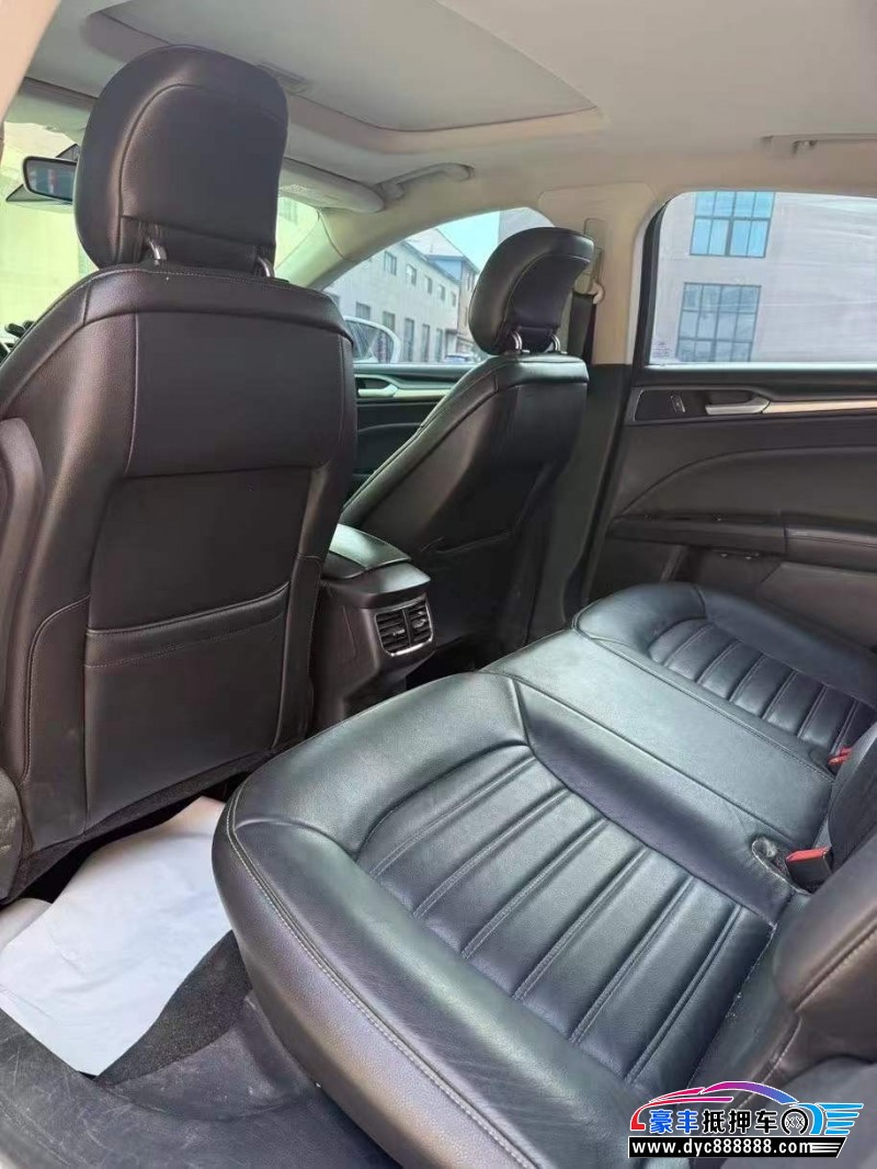 15年福特蒙迪欧轿车抵押车出售