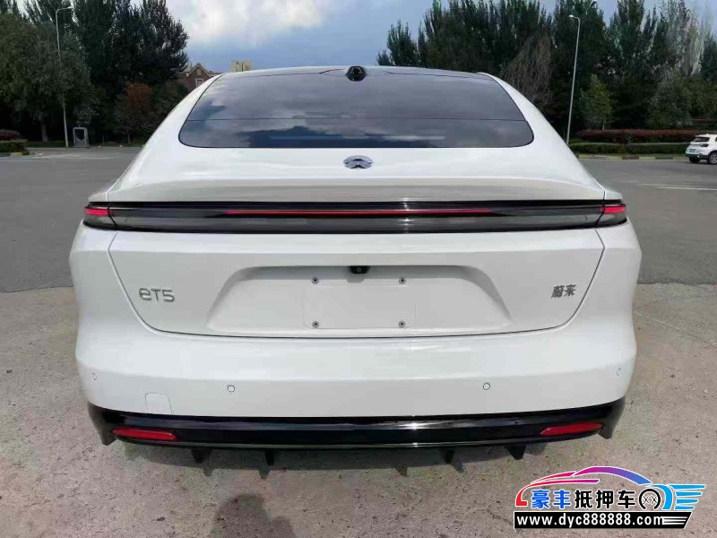 25年蔚来ET5轿车抵押车出售