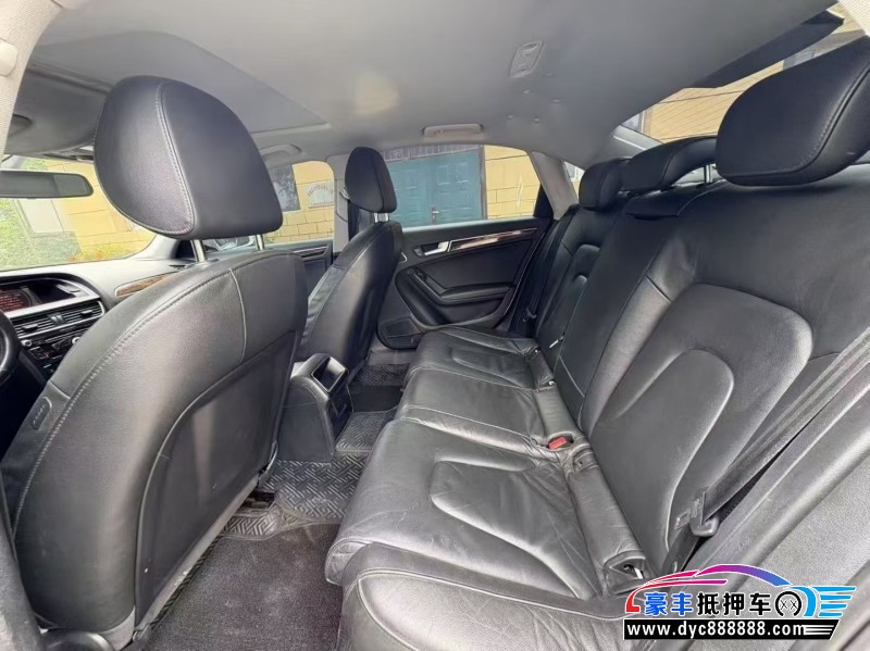 13年奥迪A4L轿车抵押车出售