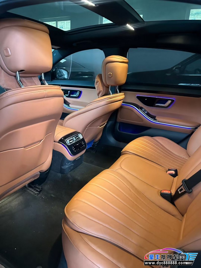 24年奔驰S轿车抵押车出售