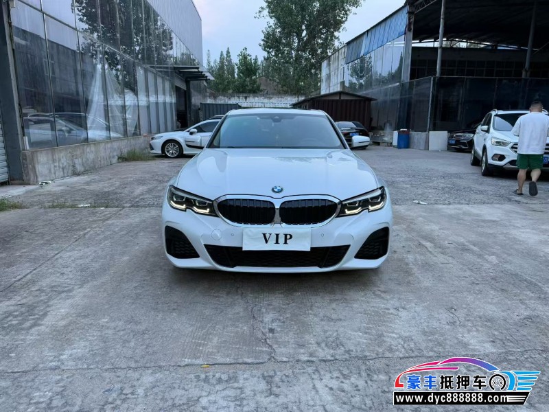 22年宝马3系轿车抵押车出售