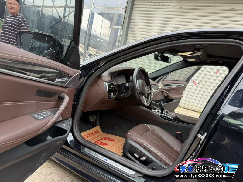 23年宝马5系轿车抵押车出售