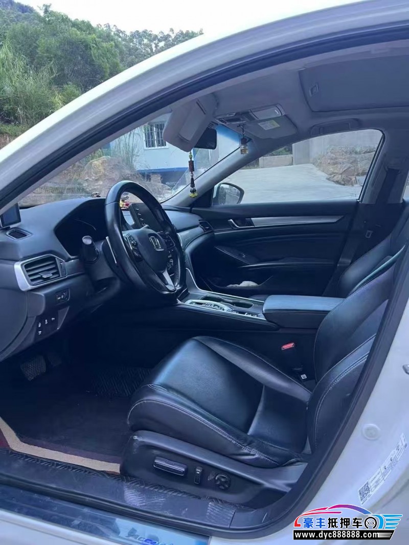 19年本田雅阁轿车抵押车出售