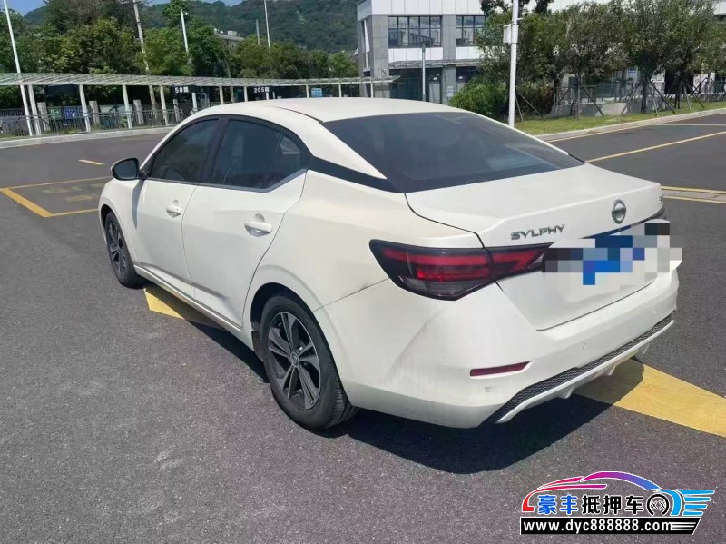 20年日产轩逸轿车抵押车出售