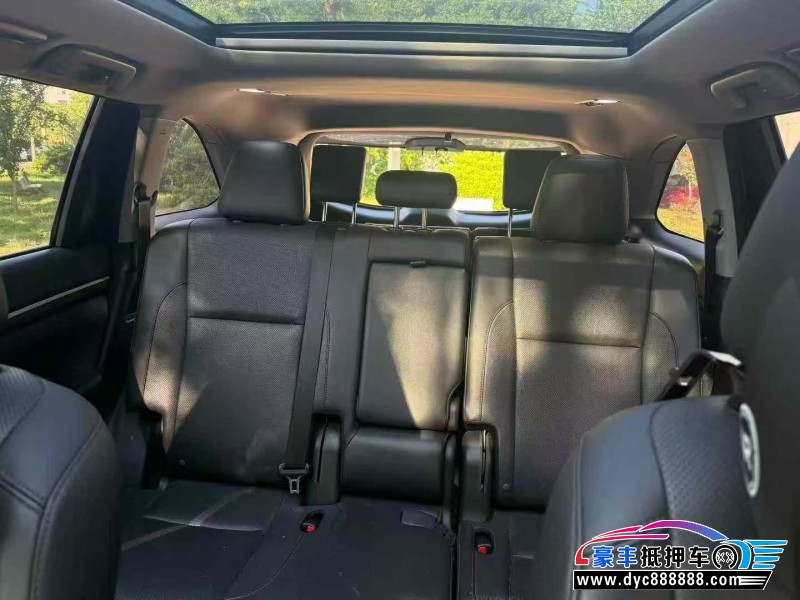 19年丰田汉兰达轿车抵押车出售